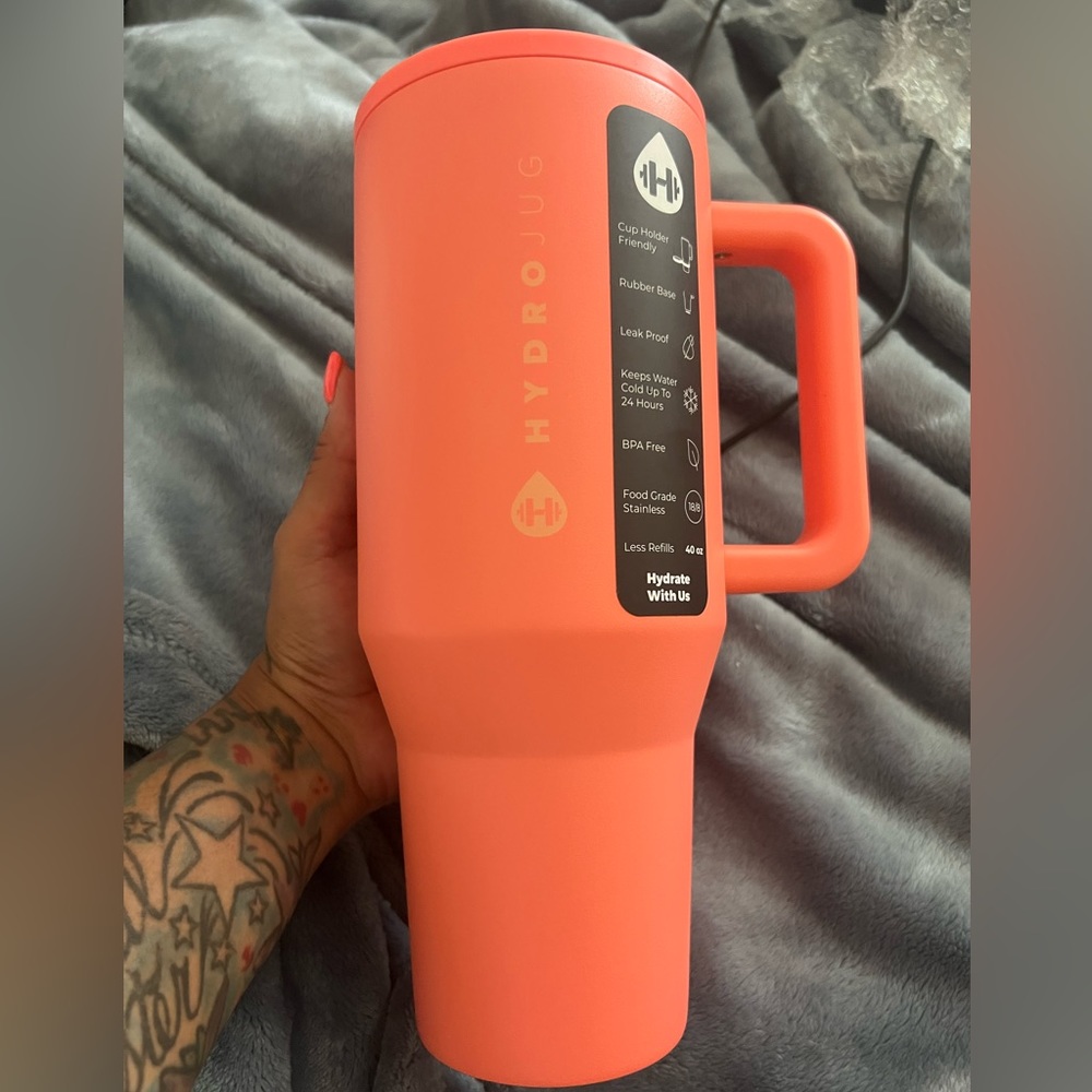 Coral Hydrojug